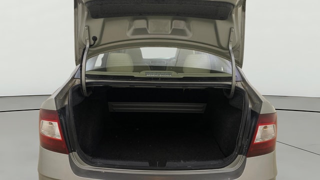 View Skoda Rapid Image 37 Used Skoda Rapid Image 37