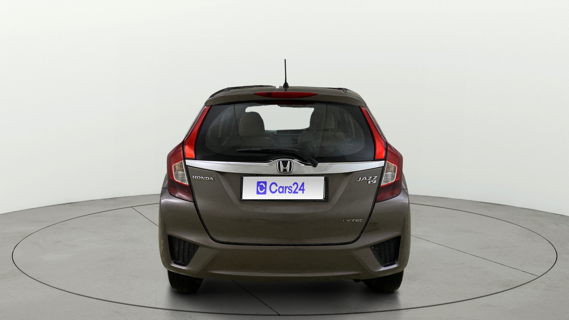 View 2016 Honda Jazz E MT Diesel Image 39 Used 2016 Honda Jazz E MT Diesel Image 39