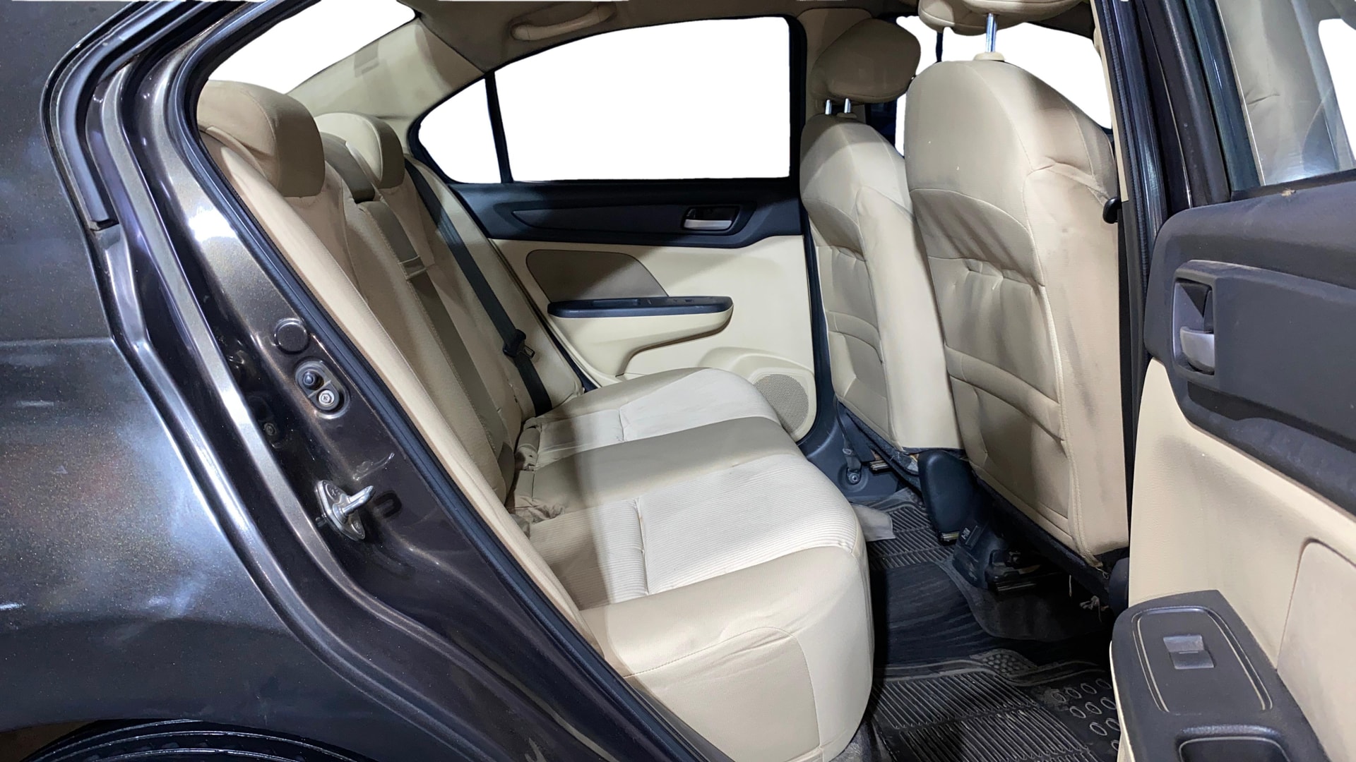 View 2018 Honda Amaze E MT Petrol BS IV Image 30 Used 2018 Honda Amaze E MT Petrol BS IV Image 30