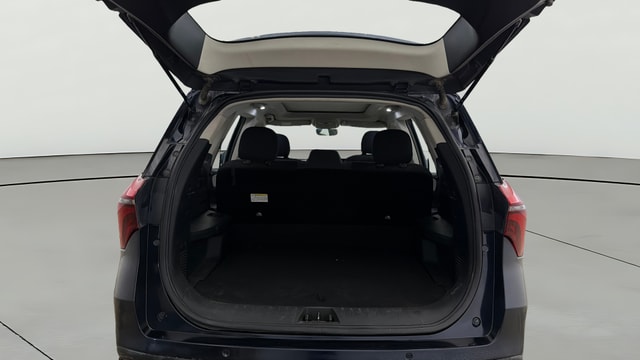 View Mahindra XUV700 Image 37 Used Mahindra XUV700 Image 37