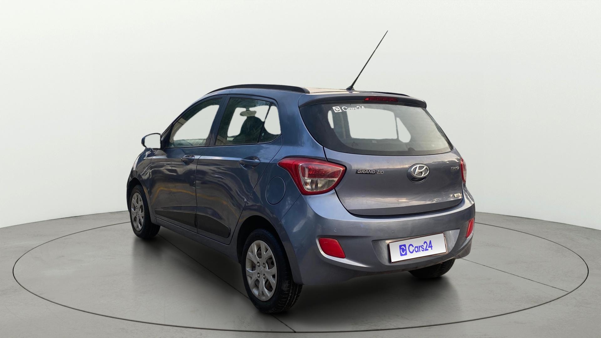 View 2016 Hyundai Grand i10 Sportz 1.2 Kappa Image 2 Used 2016 Hyundai Grand i10 Sportz 1.2 Kappa Image 2
