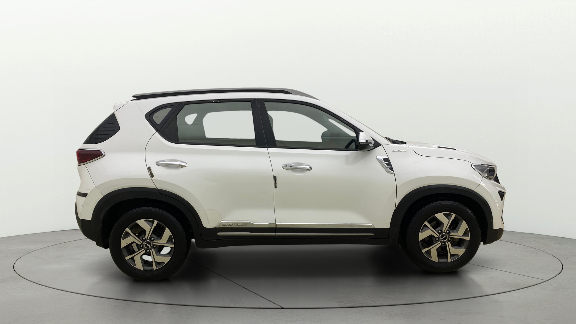 View 2022 Kia Sonet HTX AT Diesel Image 27 Used 2022 Kia Sonet HTX AT Diesel Image 27