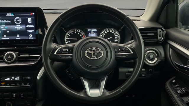View Toyota Urban Cruiser Hyryder Image 21 Used Toyota Urban Cruiser Hyryder Image 21