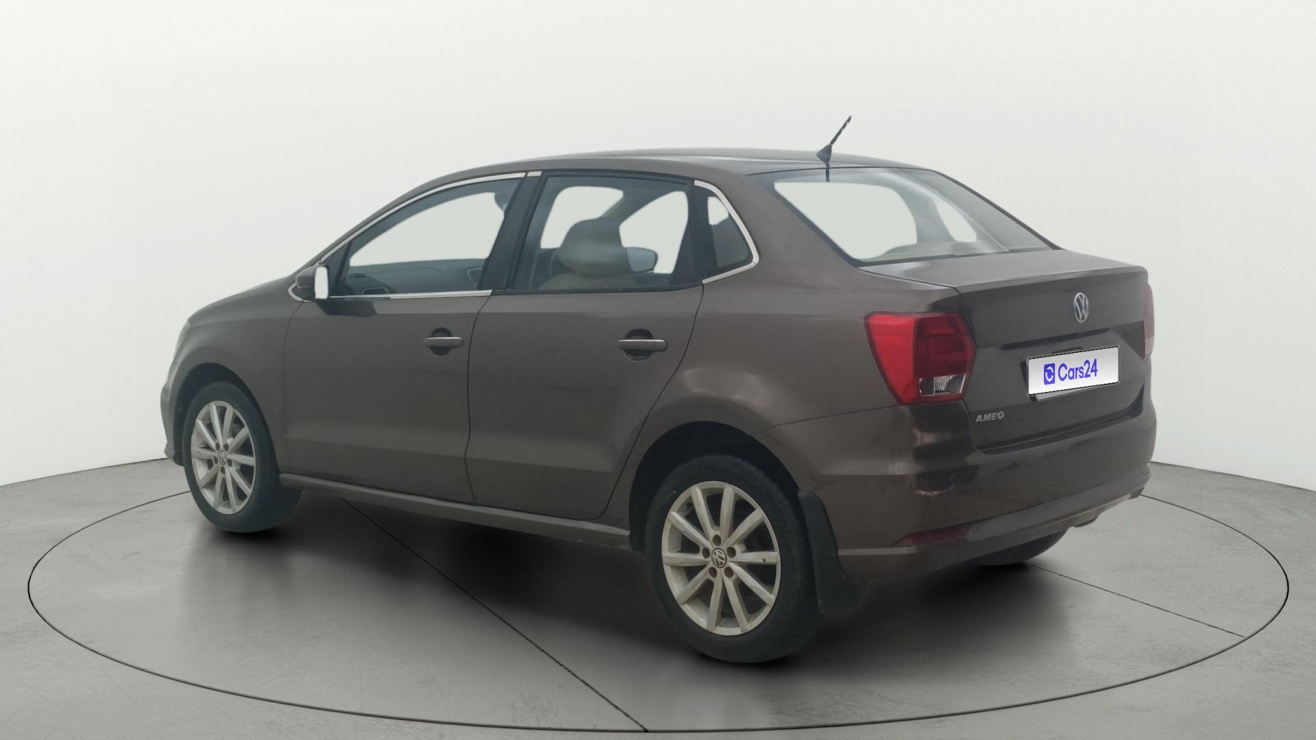 View 2018 Volkswagen Ameo 1.2L MPI Petrol Comfortline Image 2 Used 2018 Volkswagen Ameo 1.2L MPI Petrol Comfortline Image 2