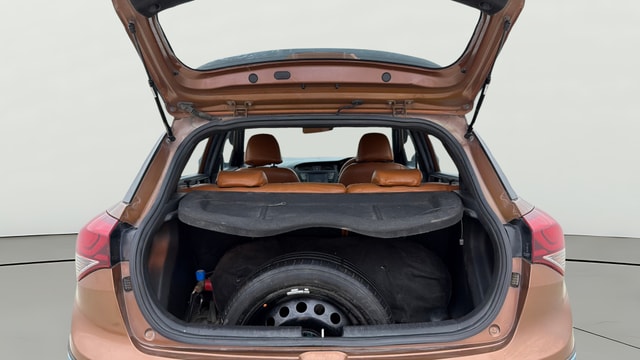 View Hyundai i20 Active Image 38 Used Hyundai i20 Active Image 38