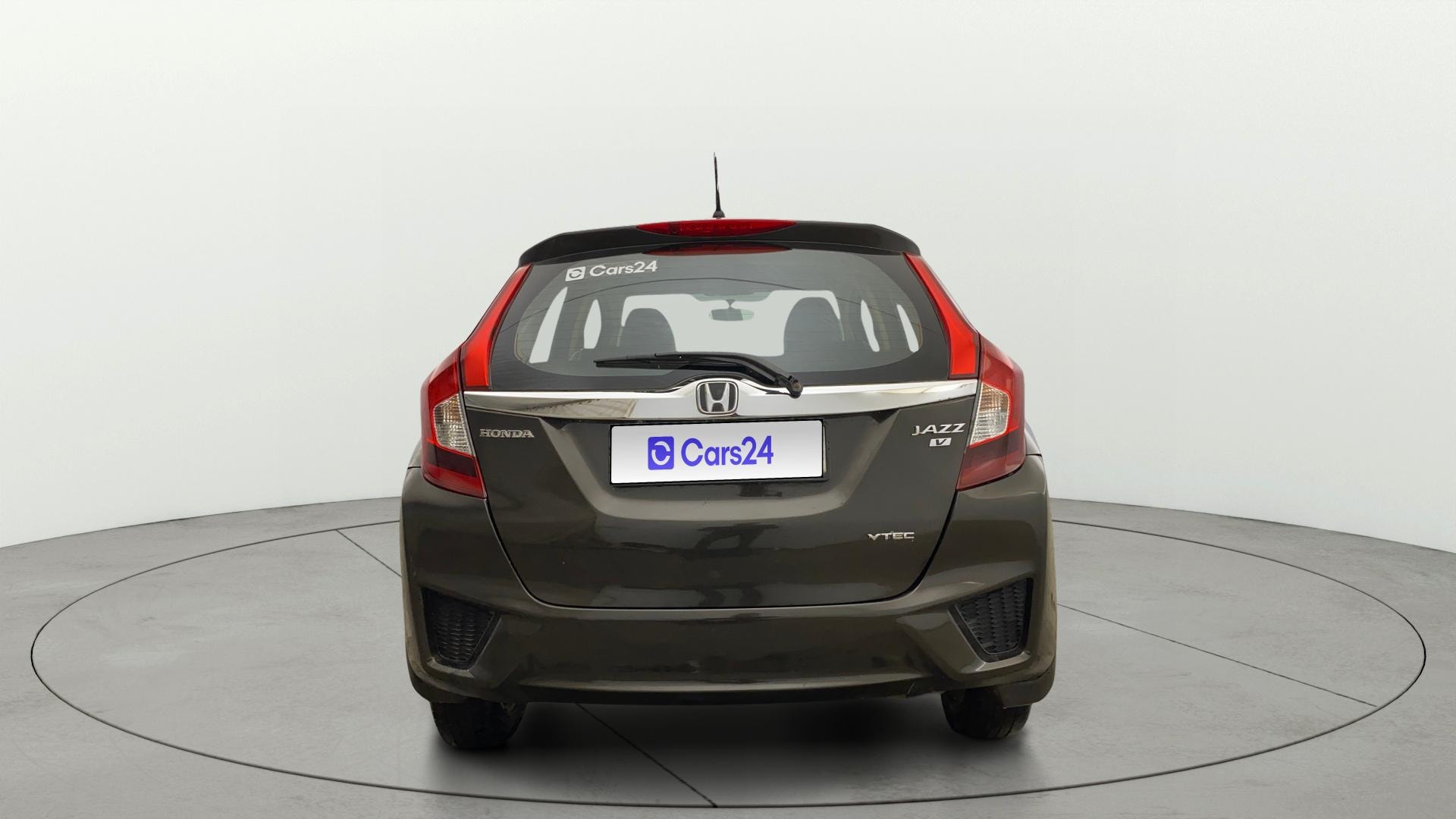 View 2016 Honda Jazz E MT Diesel Image 39 Used 2016 Honda Jazz E MT Diesel Image 39