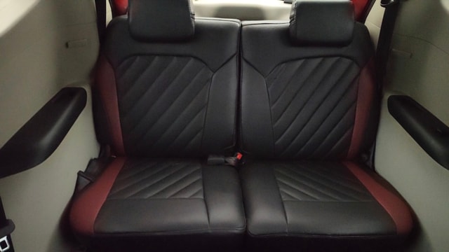 View Renault Triber Image 13 Used Renault Triber Image 13