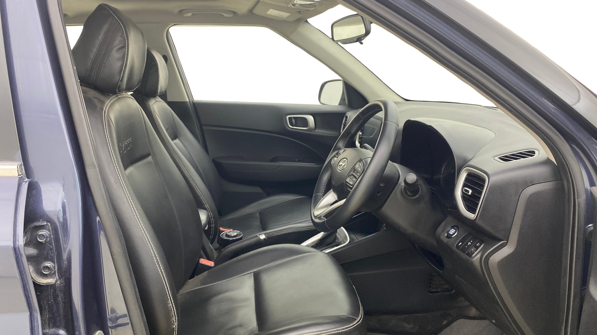 View 2019 Hyundai Venue SX Plus 1.0 Petrol AT Image 28 Used 2019 Hyundai Venue SX Plus 1.0 Petrol AT Image 28