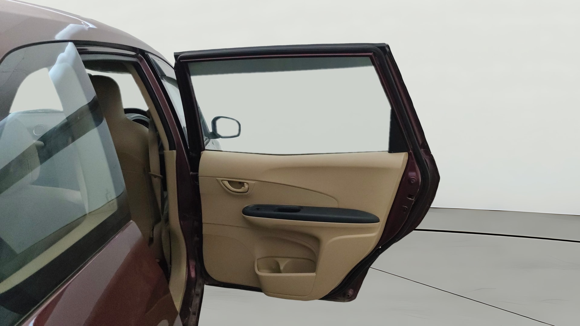View 2015 Honda Mobilio E Diesel Image 7 Used 2015 Honda Mobilio E Diesel Image 7