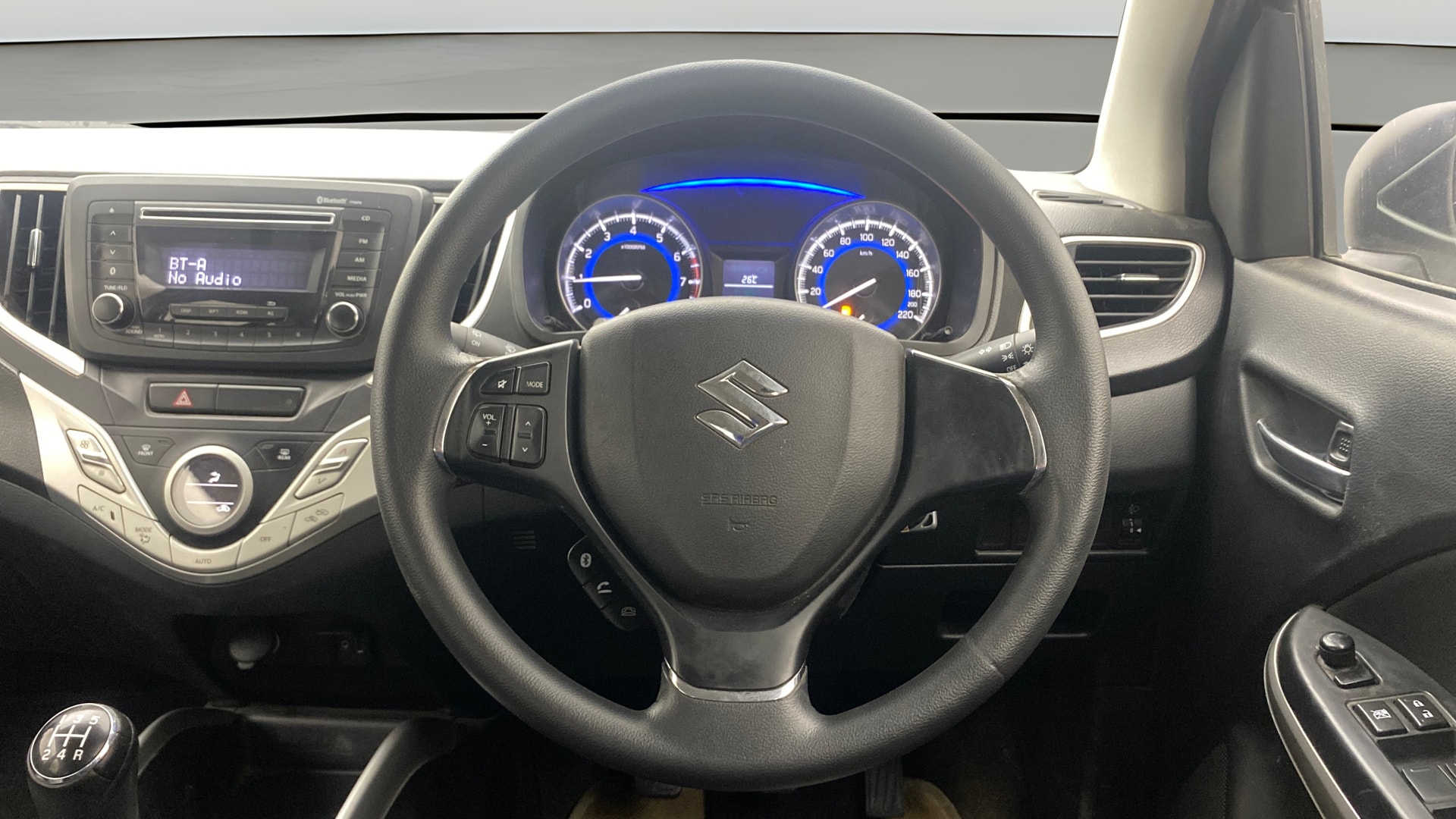 View 2018 Maruti Suzuki 1000 Base Variant Image 12 Used 2018 Maruti Suzuki 1000 Base Variant Image 12