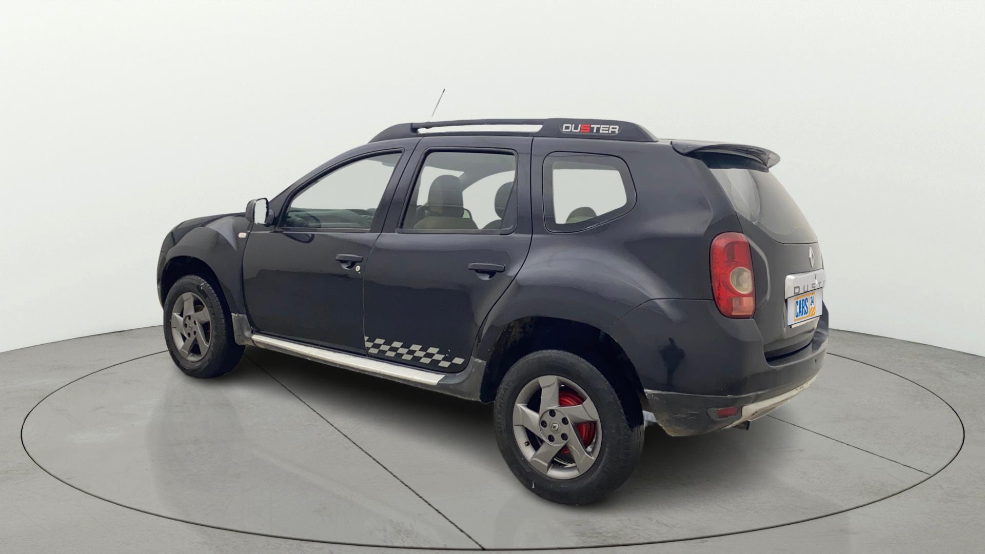 View 2015 Renault Duster Diesel 85PS RXE Image 2 Used 2015 Renault Duster Diesel 85PS RXE Image 2