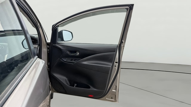 View Toyota Innova Crysta Image 46 Used Toyota Innova Crysta Image 46