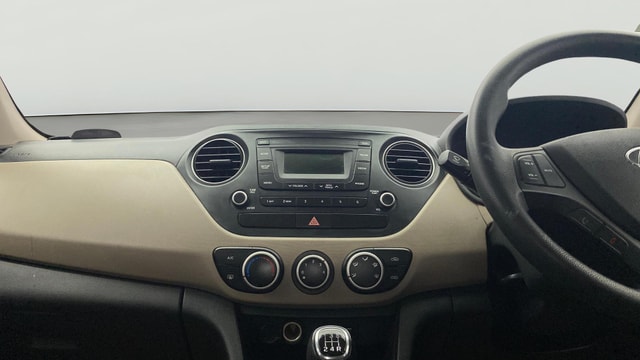 View Hyundai Grand i10 Image 17 Used Hyundai Grand i10 Image 17