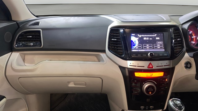 View Mahindra XUV300 Image 32 Used Mahindra XUV300 Image 32