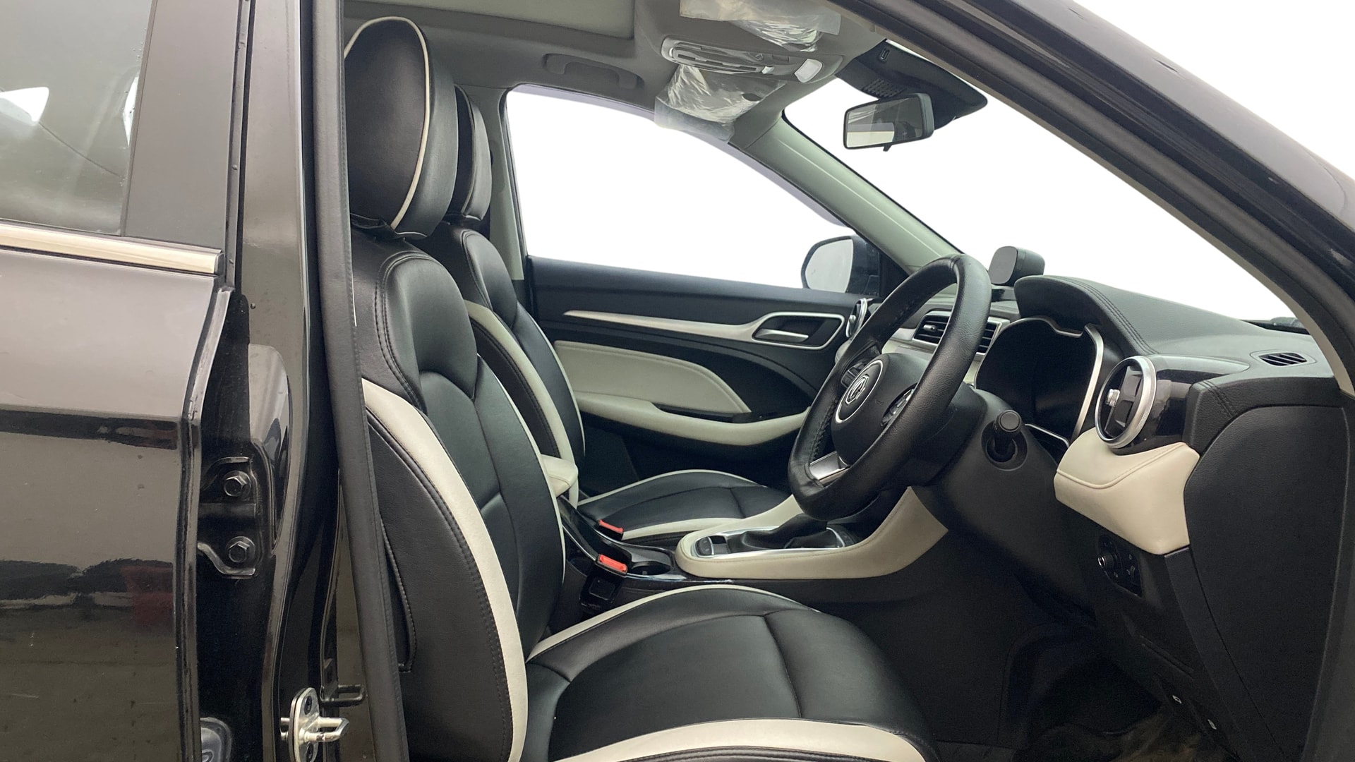 View 2023 MG Astor Sharp 1.5 CVT Image 28 Used 2023 MG Astor Sharp 1.5 CVT Image 28