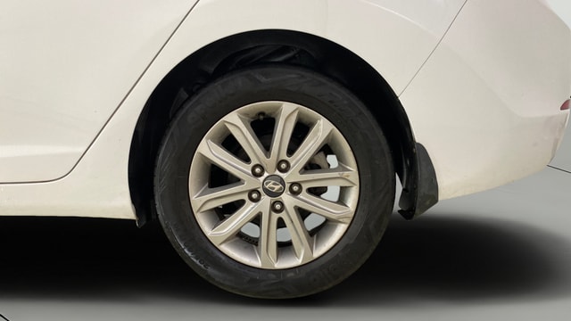 View Hyundai Elantra Image 12 Used Hyundai Elantra Image 12