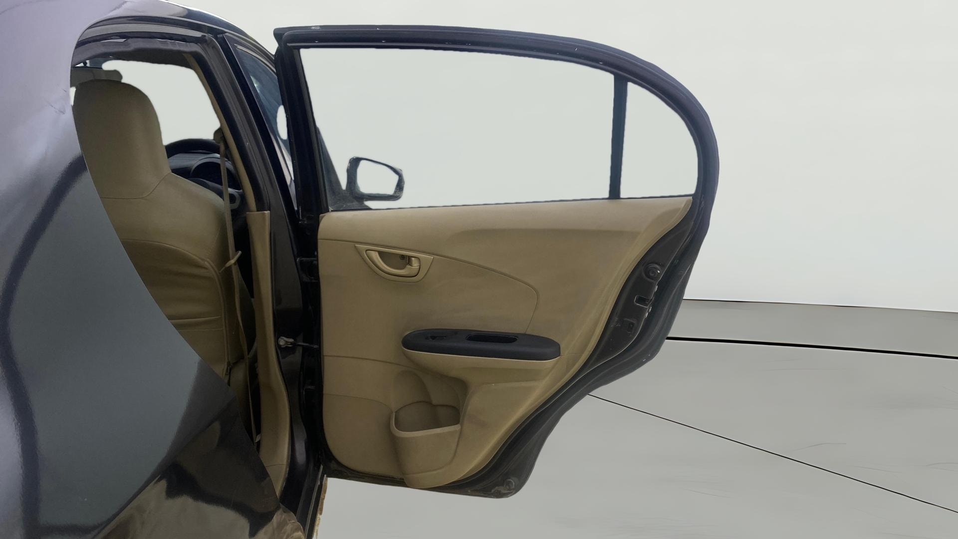 View 2015 Honda Amaze E MT Petrol BS IV Image 7 Used 2015 Honda Amaze E MT Petrol BS IV Image 7