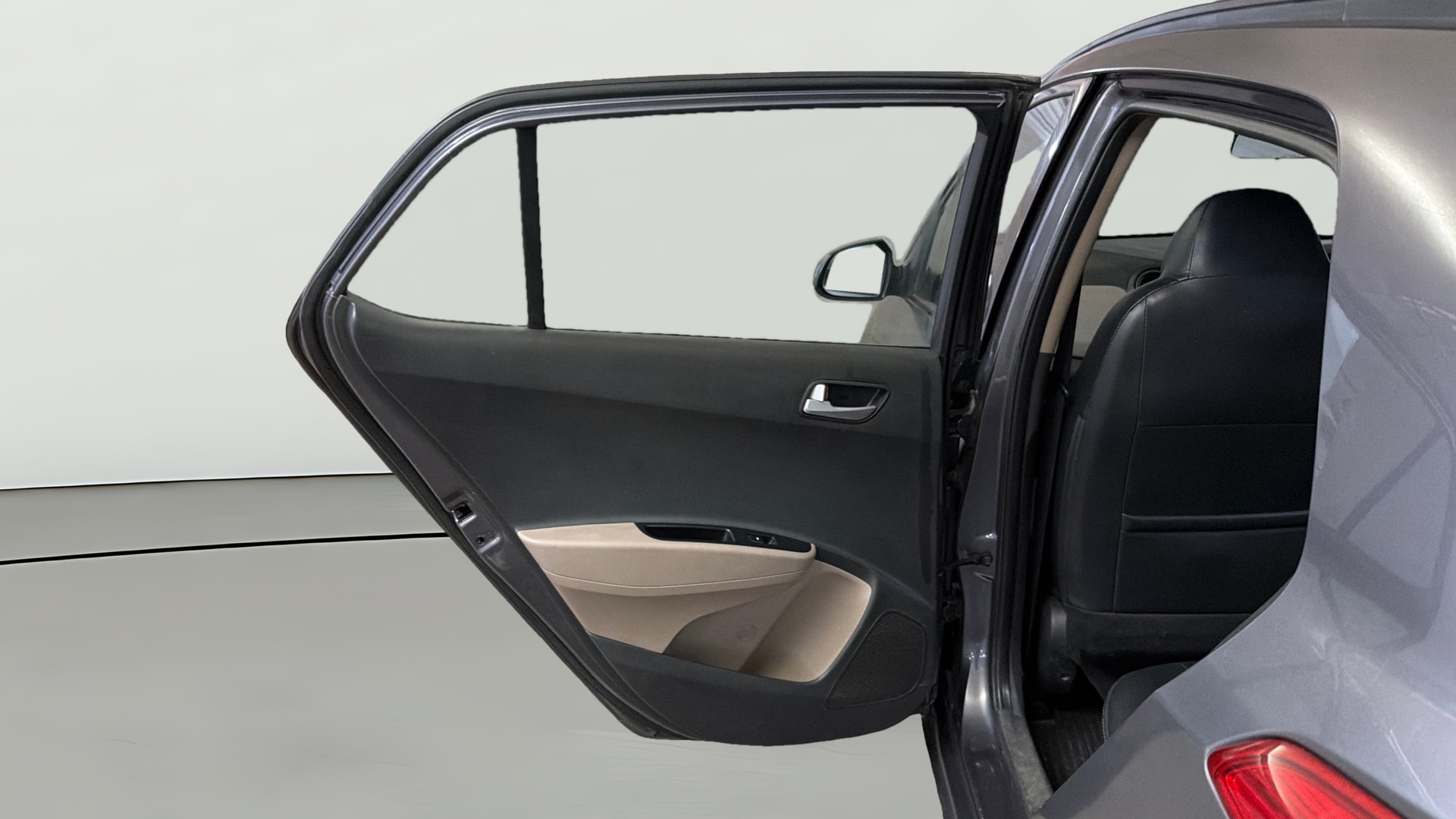 View 2019 Hyundai Grand i10 Sportz 1.2 Kappa Image 22 Used 2019 Hyundai Grand i10 Sportz 1.2 Kappa Image 22