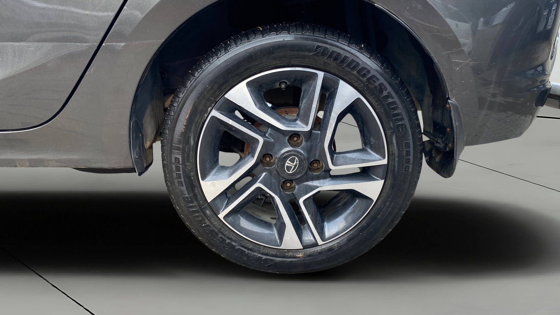 View 2021 Tata Tigor XE Diesel Image 11 Used 2021 Tata Tigor XE Diesel Image 11