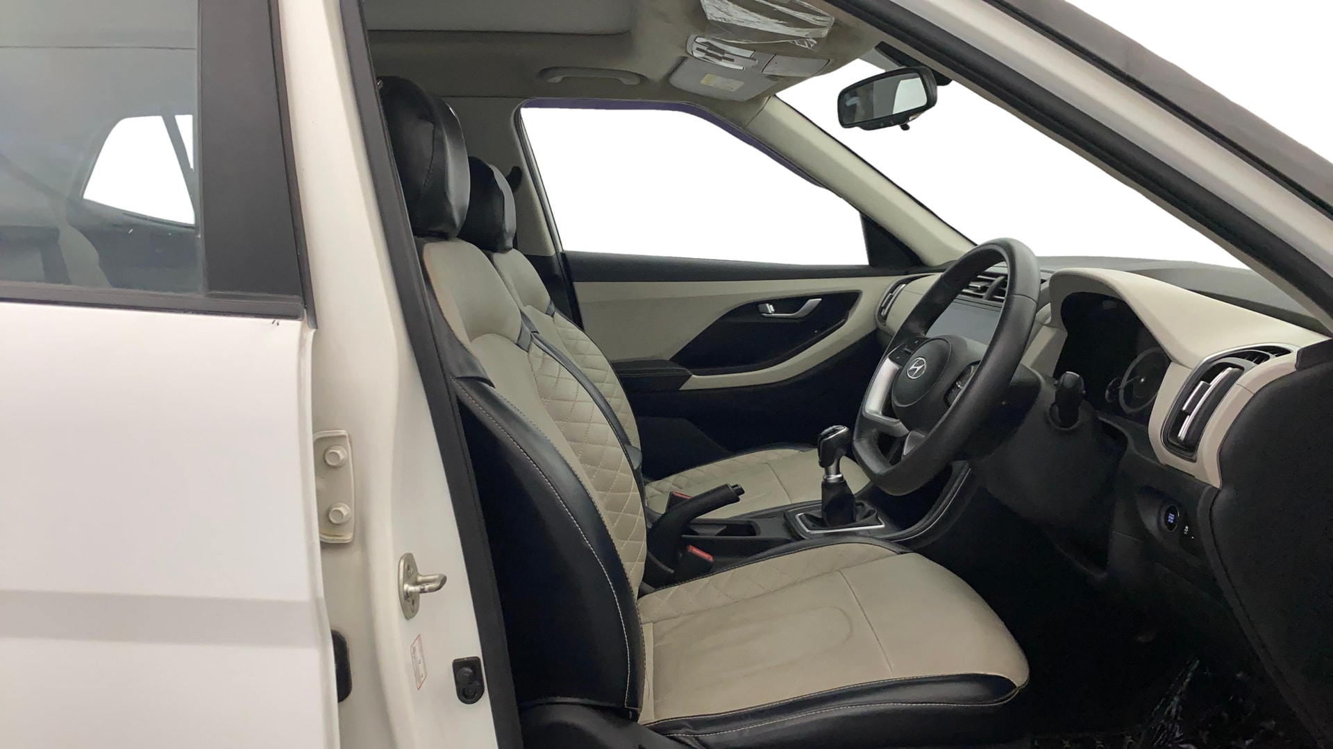 View 2021 Hyundai Creta SX MT Diesel Image 19 Used 2021 Hyundai Creta SX MT Diesel Image 19