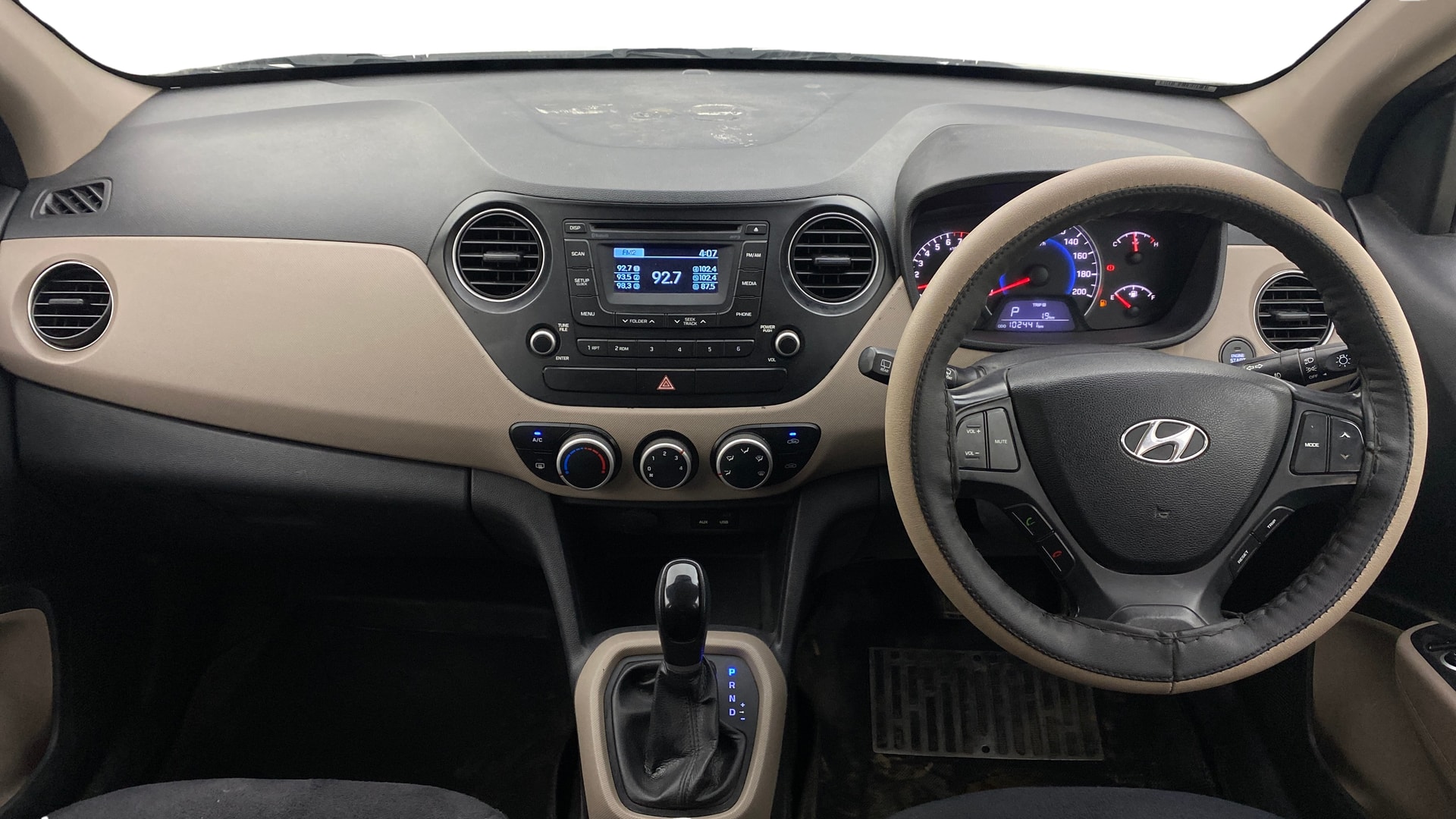 View 2015 Hyundai Grand i10 Asta AT 1.2 Kappa VTVT Image 15 Used 2015 Hyundai Grand i10 Asta AT 1.2 Kappa VTVT Image 15