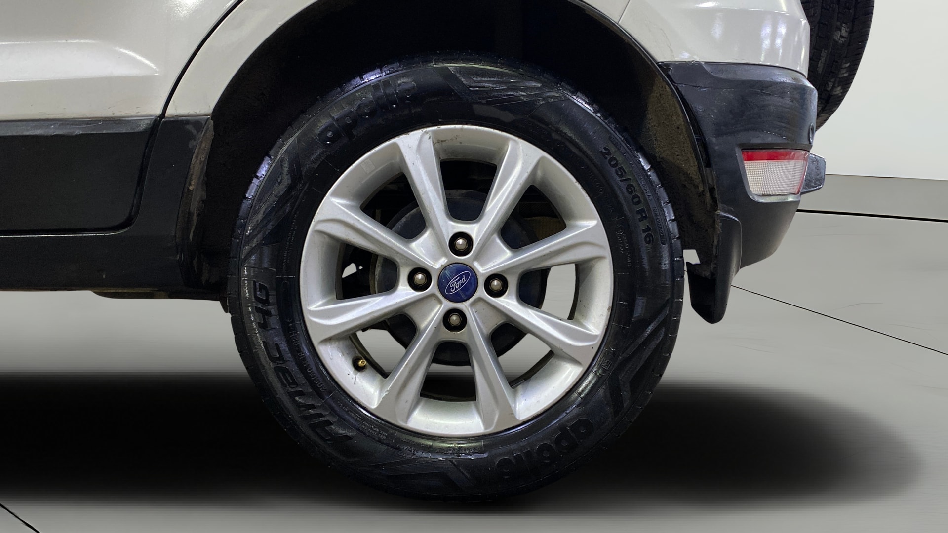 View 2018 Ford EcoSport 1.5 TDCi Diesel Ambiente BS IV Image 7 Used 2018 Ford EcoSport 1.5 TDCi Diesel Ambiente BS IV Image 7