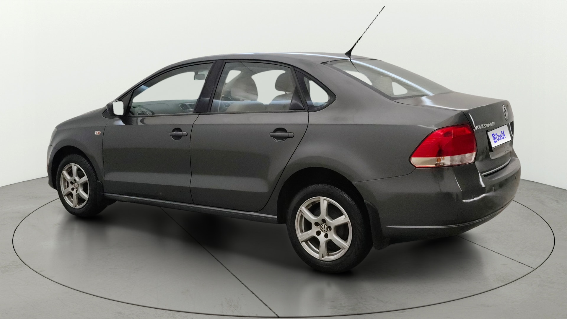 View 2013 Volkswagen Vento 1.2 L TSI Comfortline Petrol AT Image 2 Used 2013 Volkswagen Vento 1.2 L TSI Comfortline Petrol AT Image 2