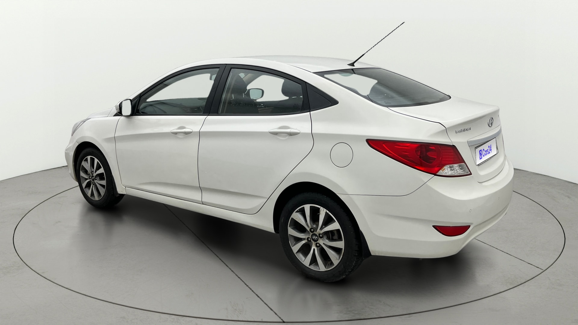 Used 2015 Hyundai Fluidic Verna Used 2015 Hyundai Fluidic Verna