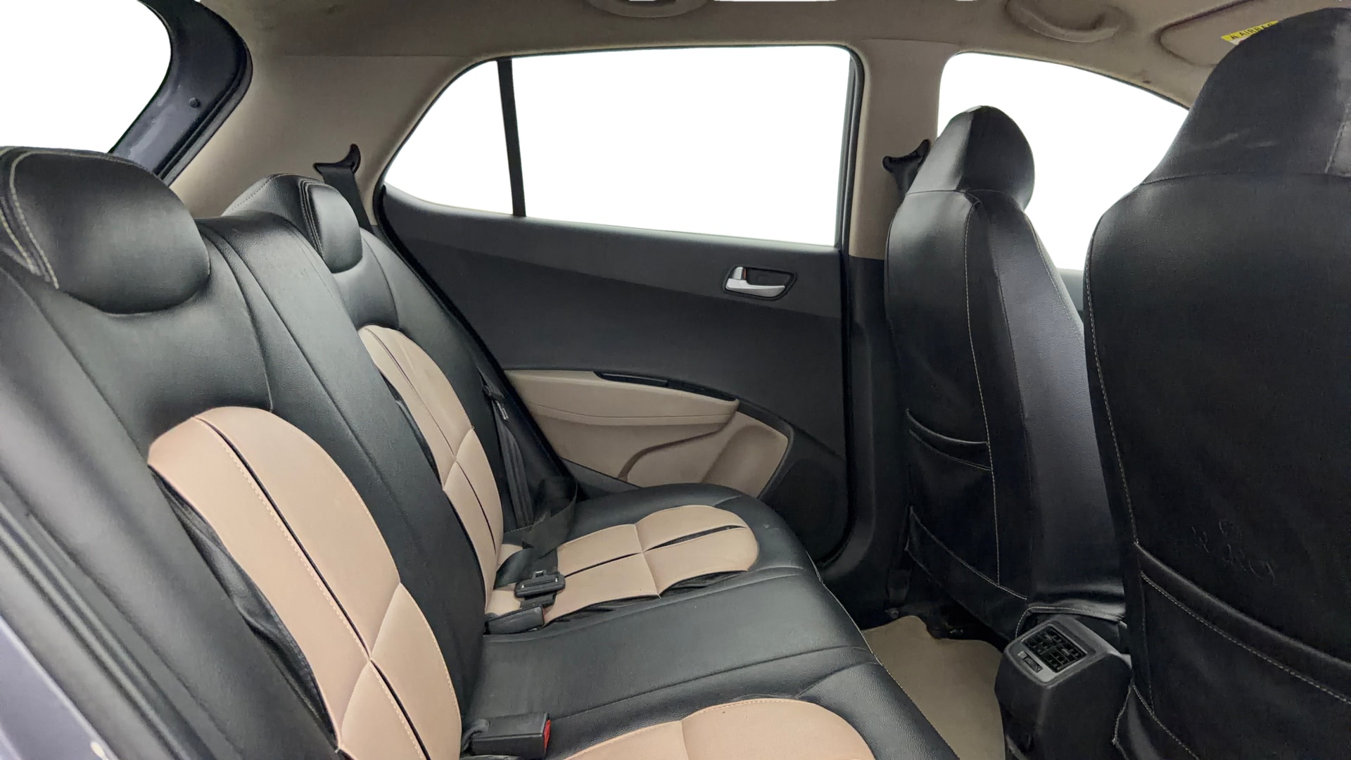 View 2017 Hyundai Grand i10 Sportz 1.2 Kappa Image 29 Used 2017 Hyundai Grand i10 Sportz 1.2 Kappa Image 29