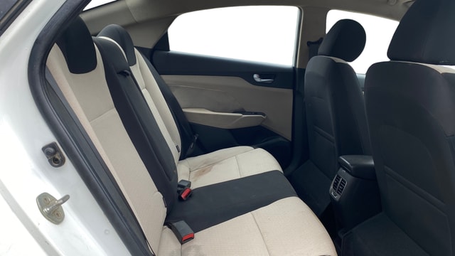 View Hyundai Verna Image 30 Used Hyundai Verna Image 30