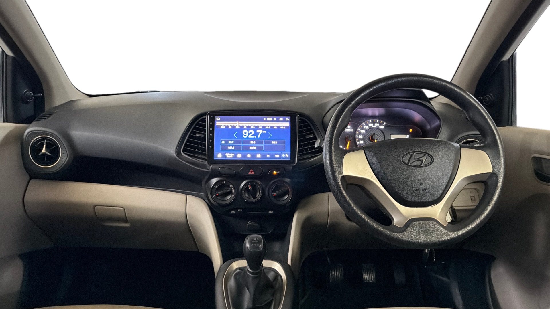 View 2019 Hyundai New Santro D-Lite Petrol Image 15 Used 2019 Hyundai New Santro D-Lite Petrol Image 15