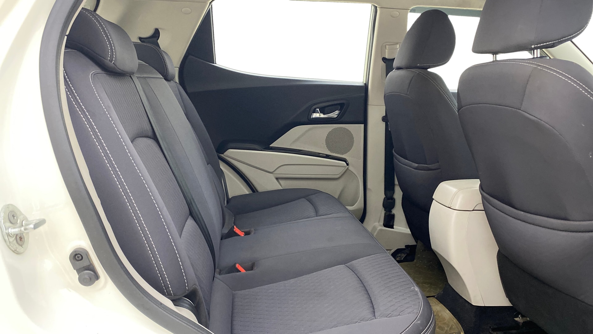 Used 2022 Mahindra XUV300 Used 2022 Mahindra XUV300