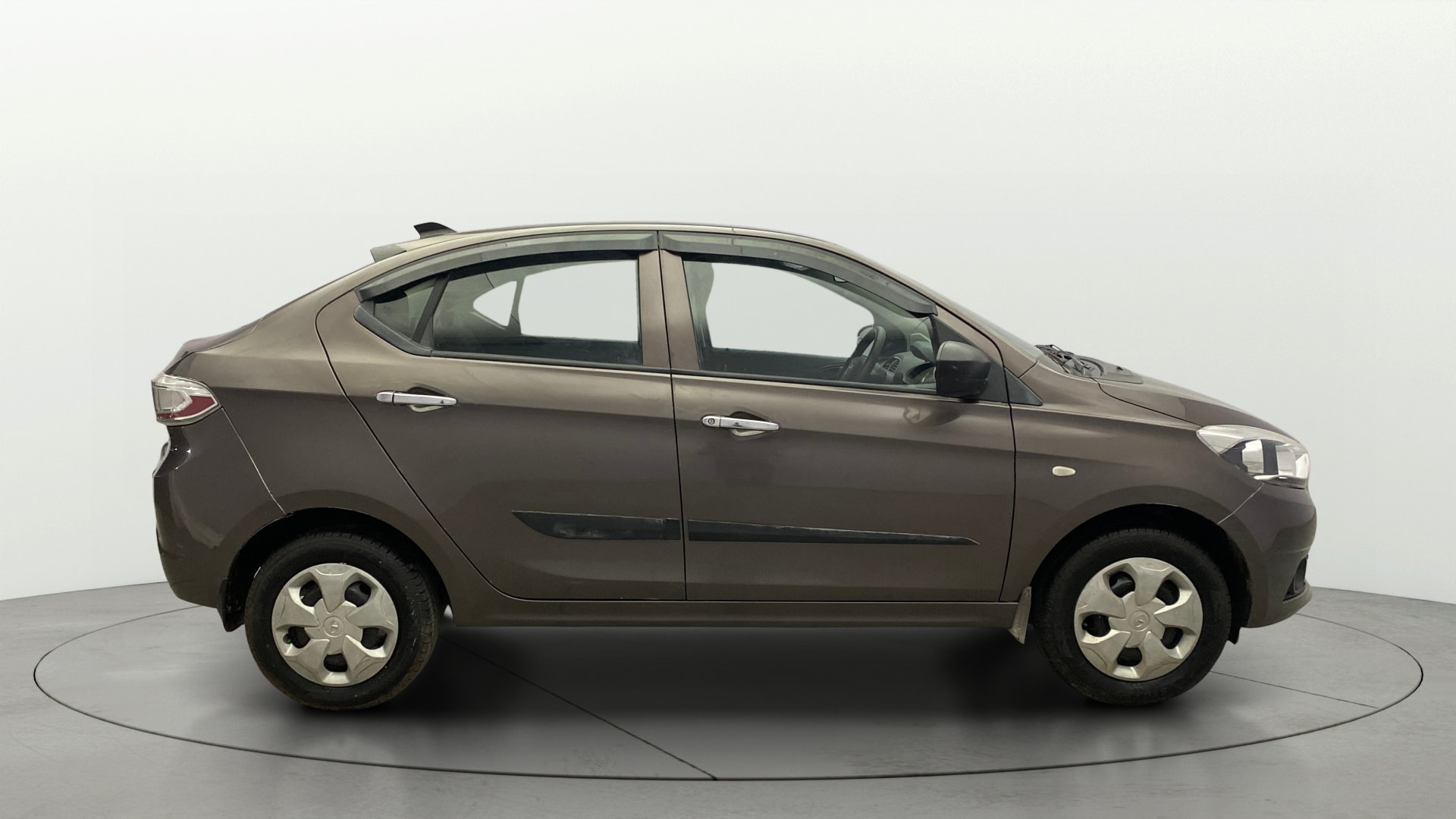 View 2020 Tata Tigor XE Diesel Image 8 Used 2020 Tata Tigor XE Diesel Image 8