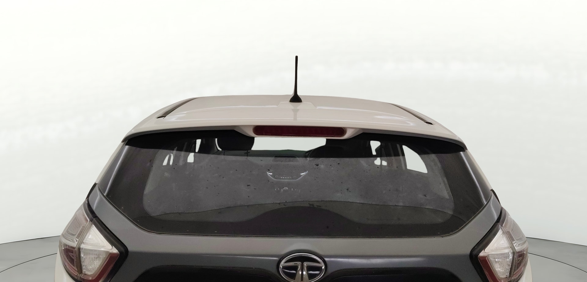 View 2018 Tata Nexon Revotron XM Image 4 Used 2018 Tata Nexon Revotron XM Image 4
