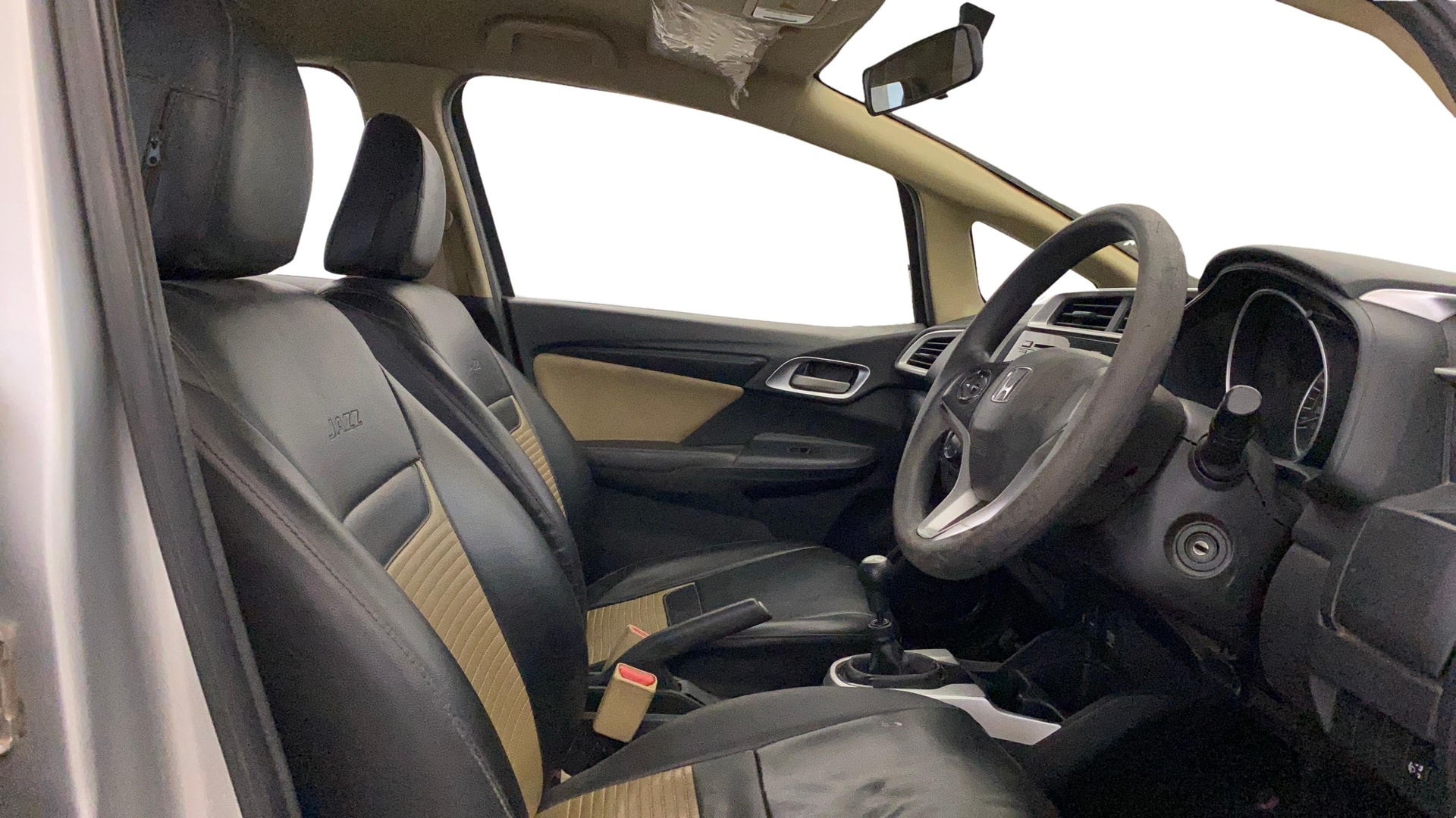 View 2016 Honda Jazz E MT Diesel Image 26 Used 2016 Honda Jazz E MT Diesel Image 26