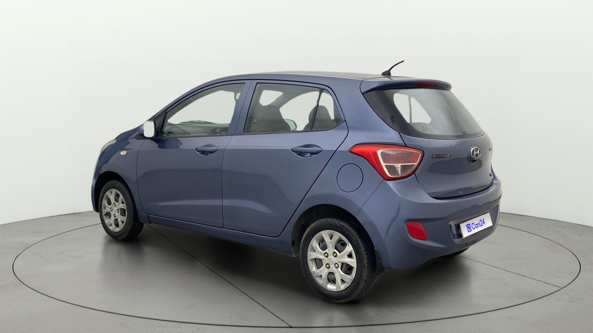 View 2013 Hyundai Grand i10 Magna 1.2 Kappa VTVT Image 2 Used 2013 Hyundai Grand i10 Magna 1.2 Kappa VTVT Image 2