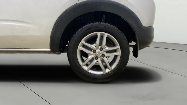 View Renault Triber Image 7 Used Renault Triber Image 7