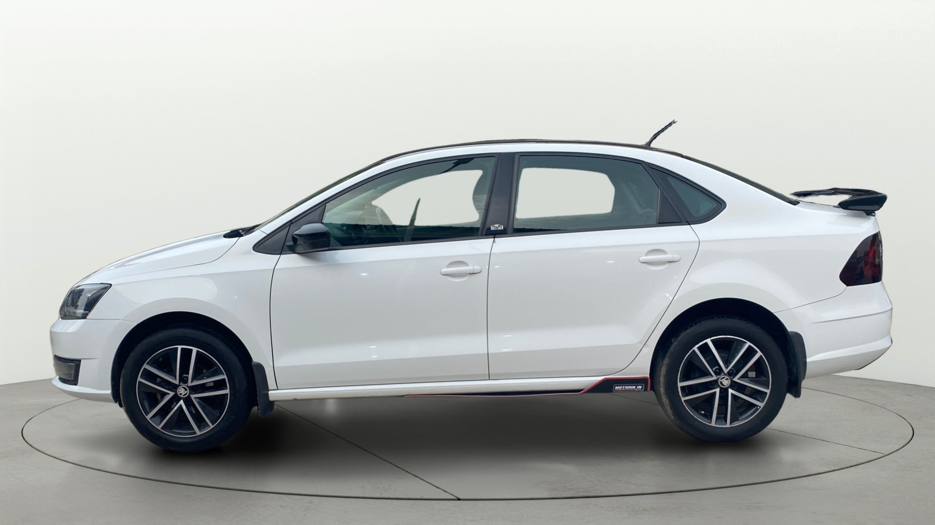 View 2020 Skoda Rapid 1.5 TDI CR Active BS IV Image 6 Used 2020 Skoda Rapid 1.5 TDI CR Active BS IV Image 6