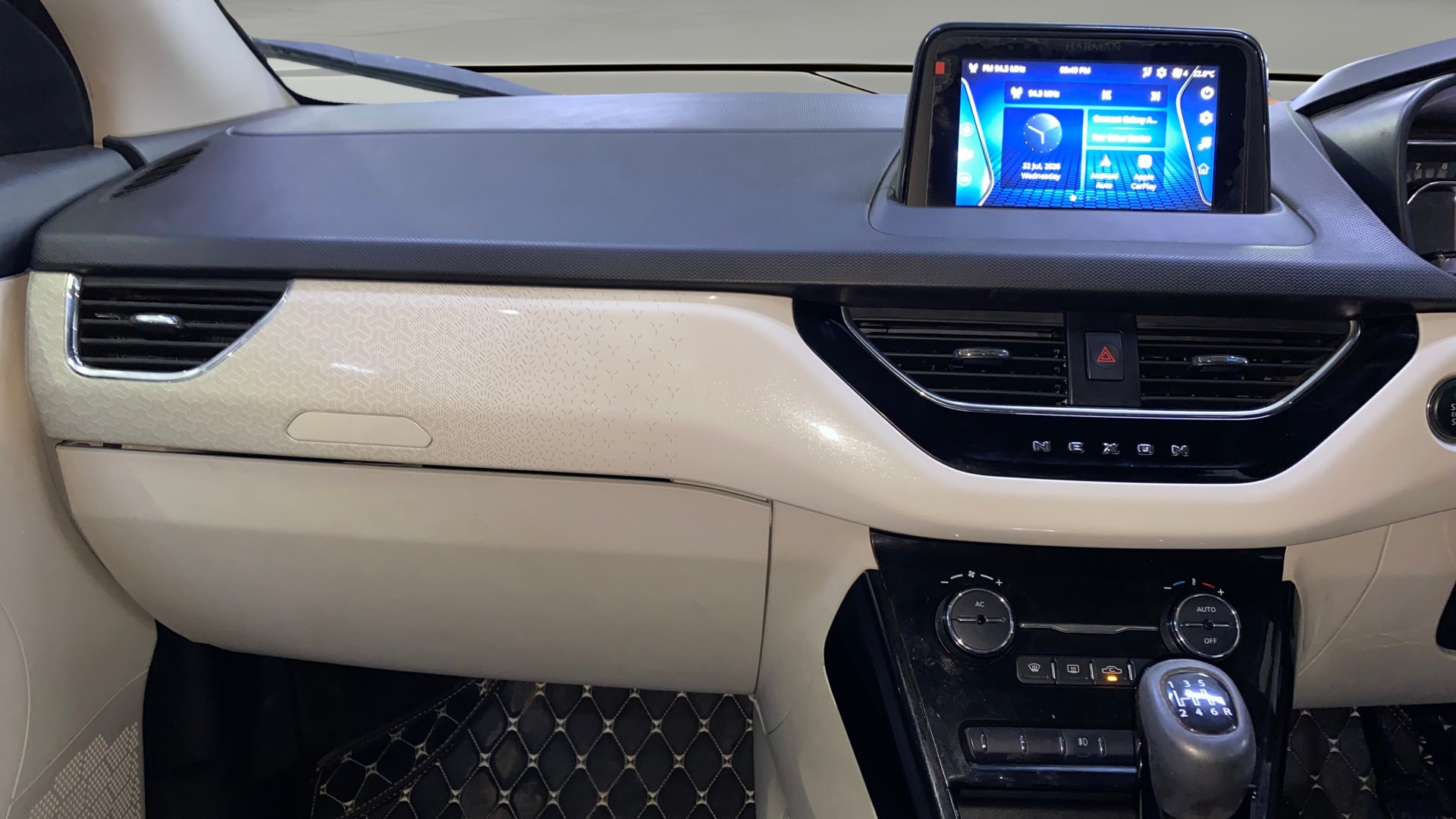 View 2021 Tata Nexon Revotron XE Image 17 Used 2021 Tata Nexon Revotron XE Image 17