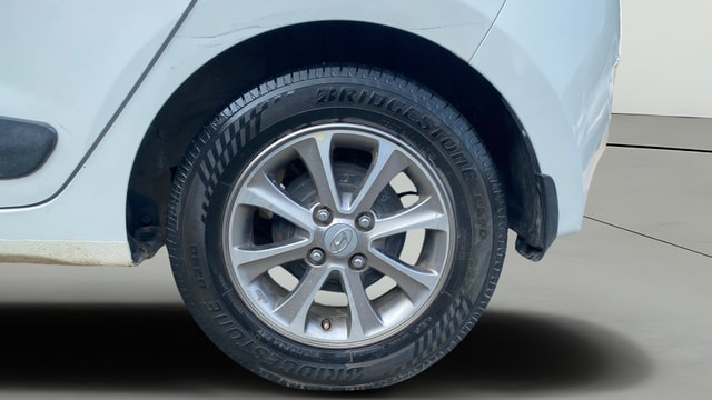 View Hyundai Grand i10 Image 12 Used Hyundai Grand i10 Image 12