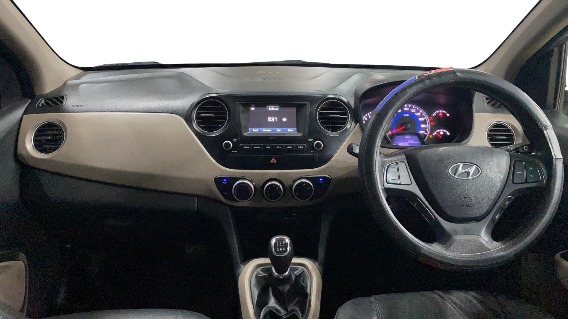 View 2017 Hyundai Grand i10 Sportz 1.2 Kappa Image 16 Used 2017 Hyundai Grand i10 Sportz 1.2 Kappa Image 16