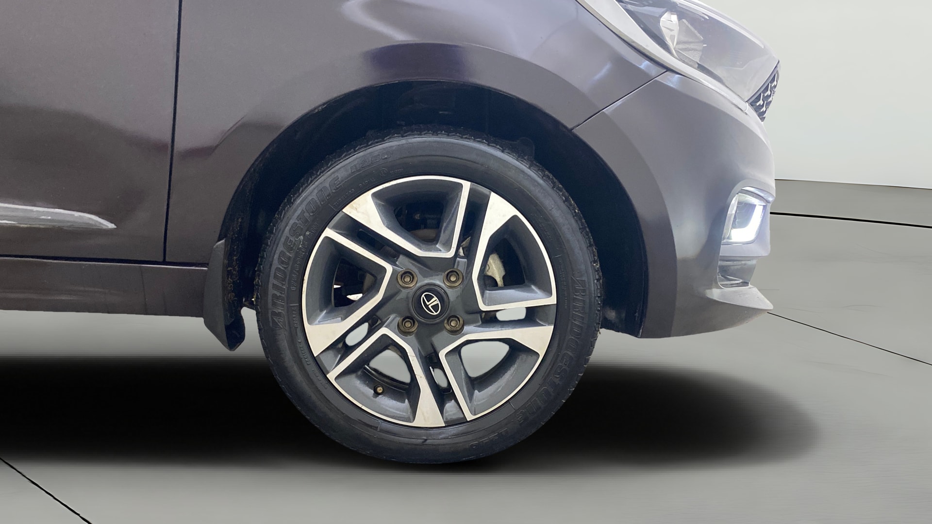 View 2022 Tata Tiago Revotorq XB Image 39 Used 2022 Tata Tiago Revotorq XB Image 39