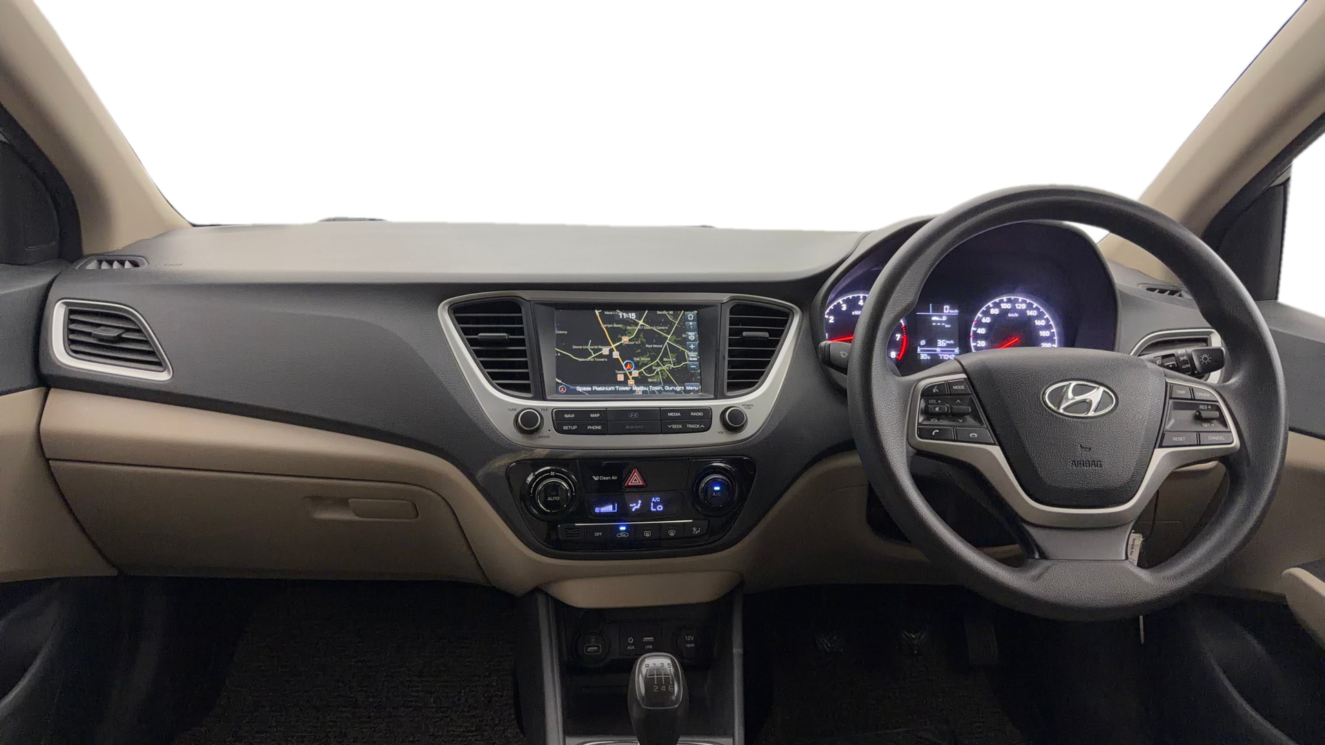 View 2018 Hyundai Verna 1.6 VTVT SX Image 16 Used 2018 Hyundai Verna 1.6 VTVT SX Image 16