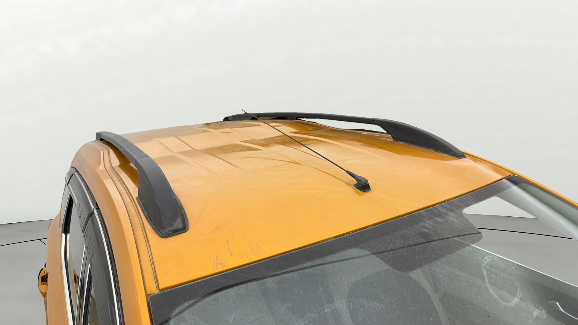 View 2021 Renault Triber RXZ Image 6 Used 2021 Renault Triber RXZ Image 6