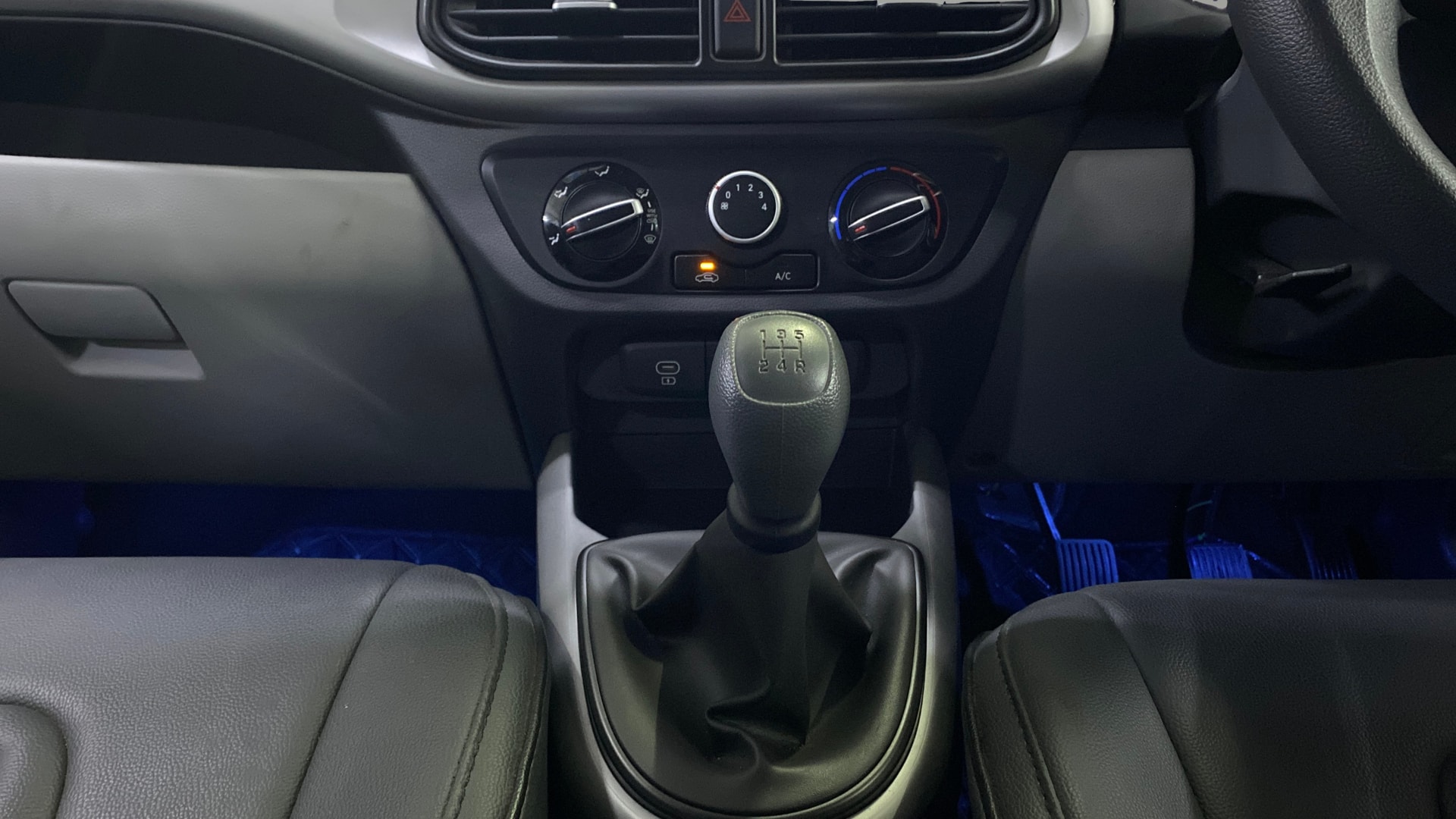View 2025 Hyundai Grand i10 Nios Magna Petrol Image 34 Used 2025 Hyundai Grand i10 Nios Magna Petrol Image 34