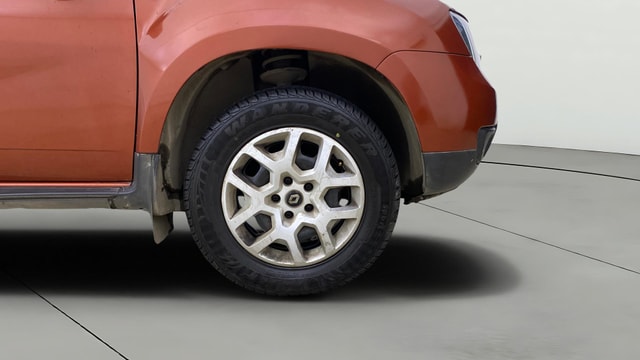View Renault Duster Image 40 Used Renault Duster Image 40
