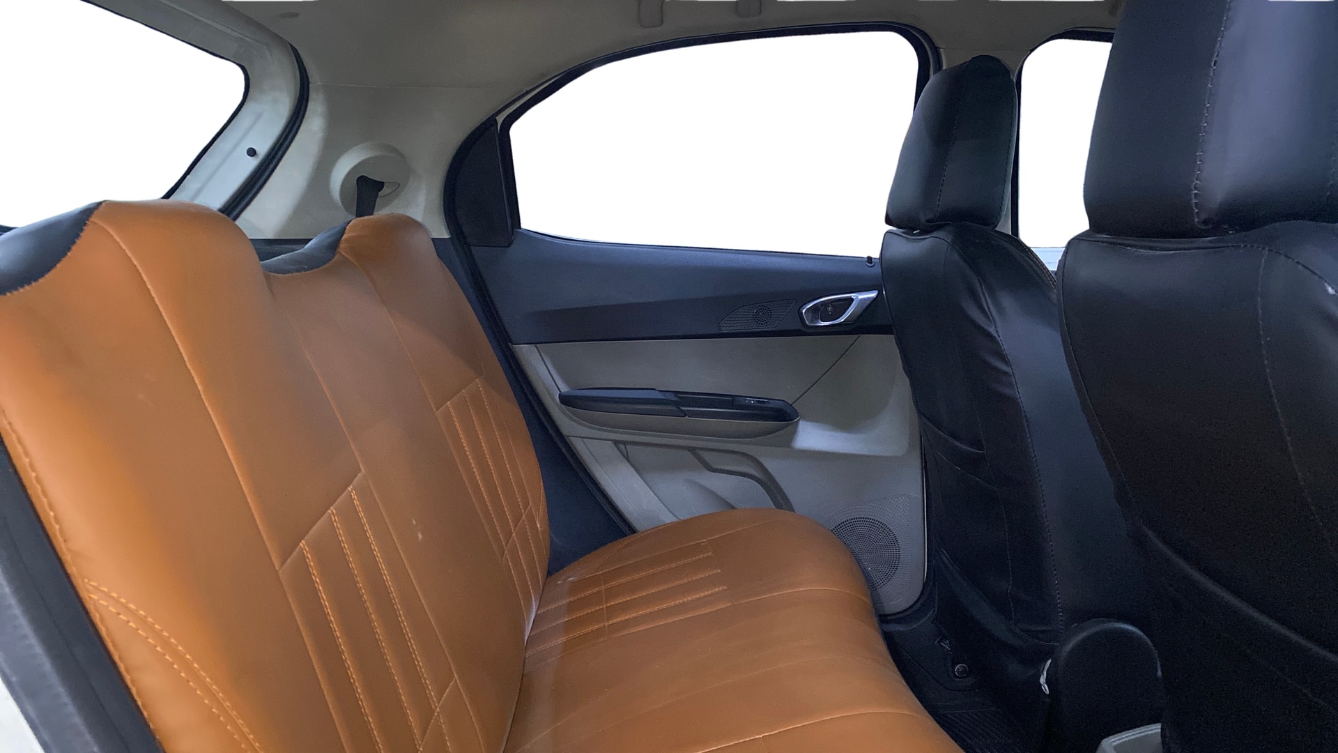 View 2016 Tata Tiago Revotorq XB Image 29 Used 2016 Tata Tiago Revotorq XB Image 29