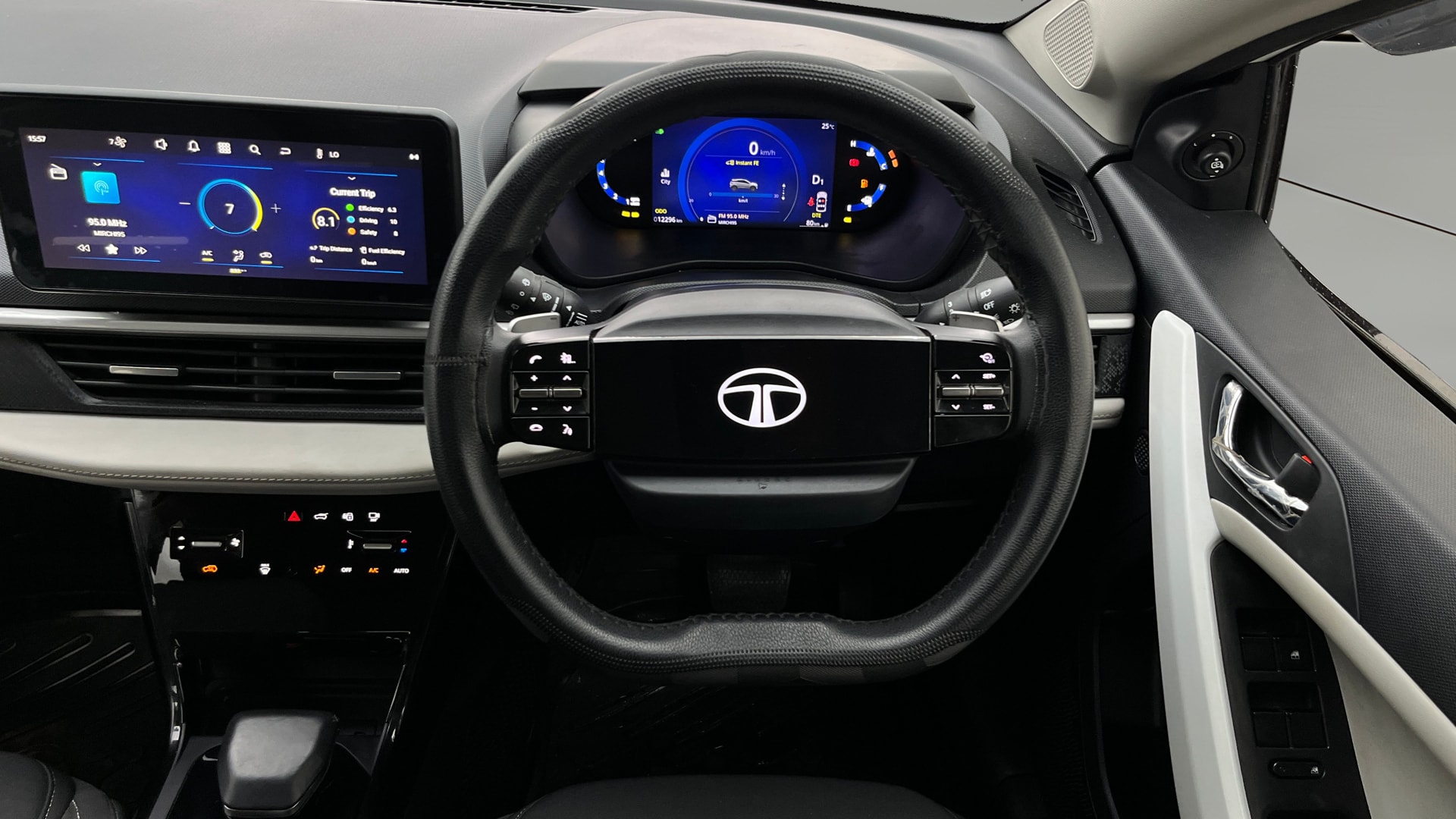 View 2023 Tata Nexon Revotron XE Image 21 Used 2023 Tata Nexon Revotron XE Image 21