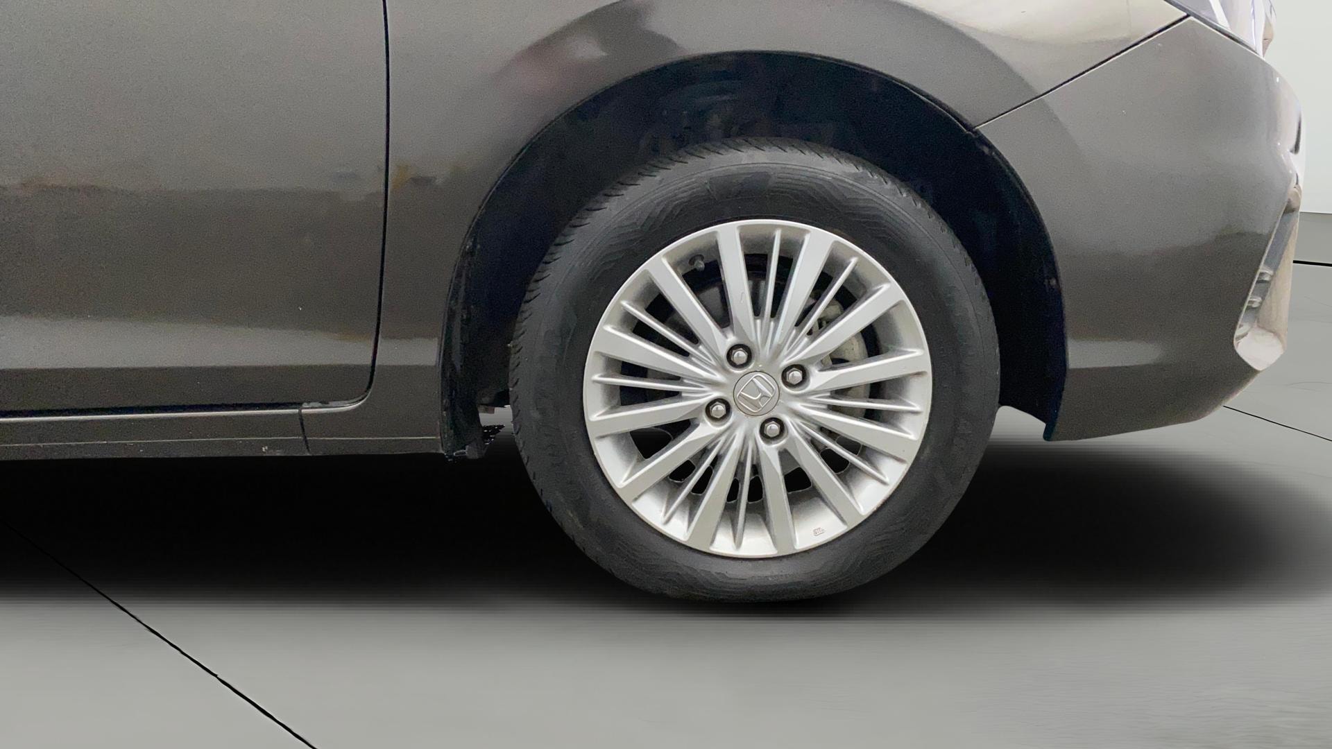 View 2022 Honda City ZX MT Diesel Anniversary Edition Image 42 Used 2022 Honda City ZX MT Diesel Anniversary Edition Image 42