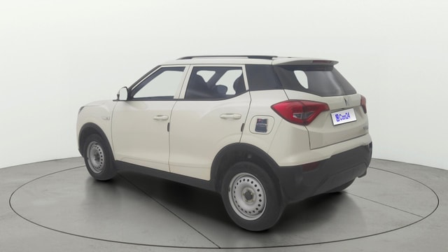 View Mahindra XUV300 Image 2 Used Mahindra XUV300 Image 2